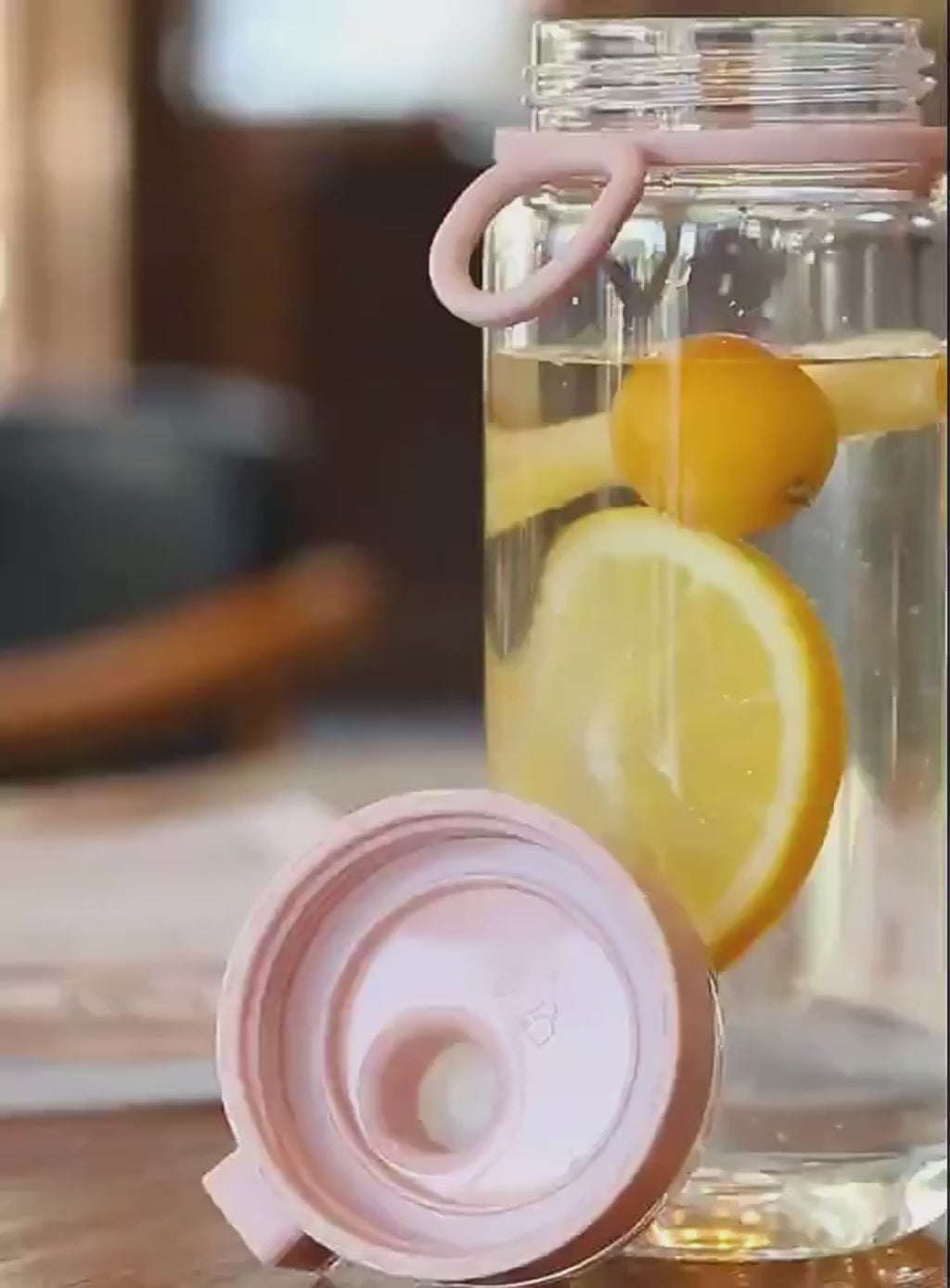 BPA-free Tritan bottle with a one-handed push-button cap, built for your daily Elevon routine. Add your drops, fill, and go — light enough for your bag, sturdy enough for daily use.